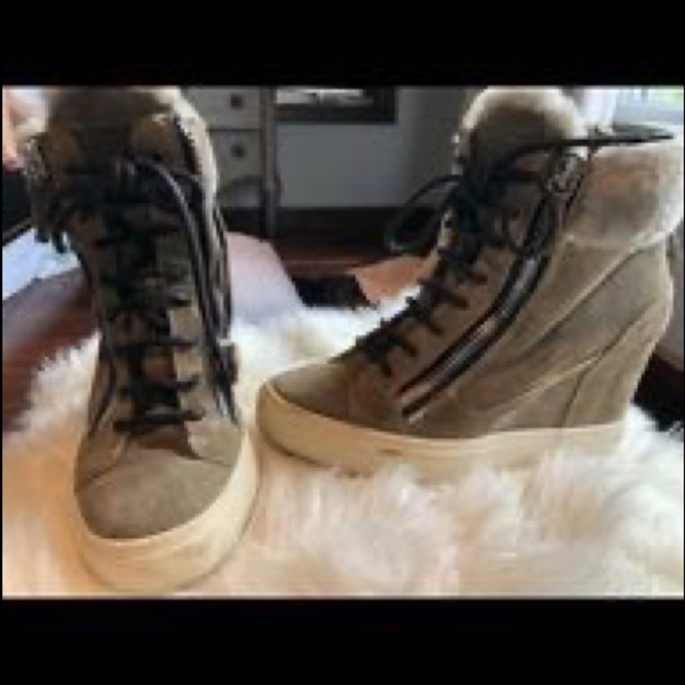 Guisseppi Zanotti wedge shearling  sneaker